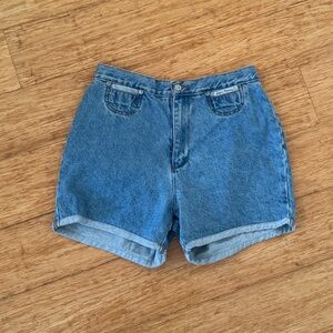 Vintage Judy’s Fashion high waisted denim shorts